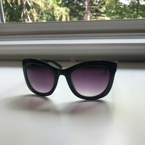 Black Oversized Sunglasses